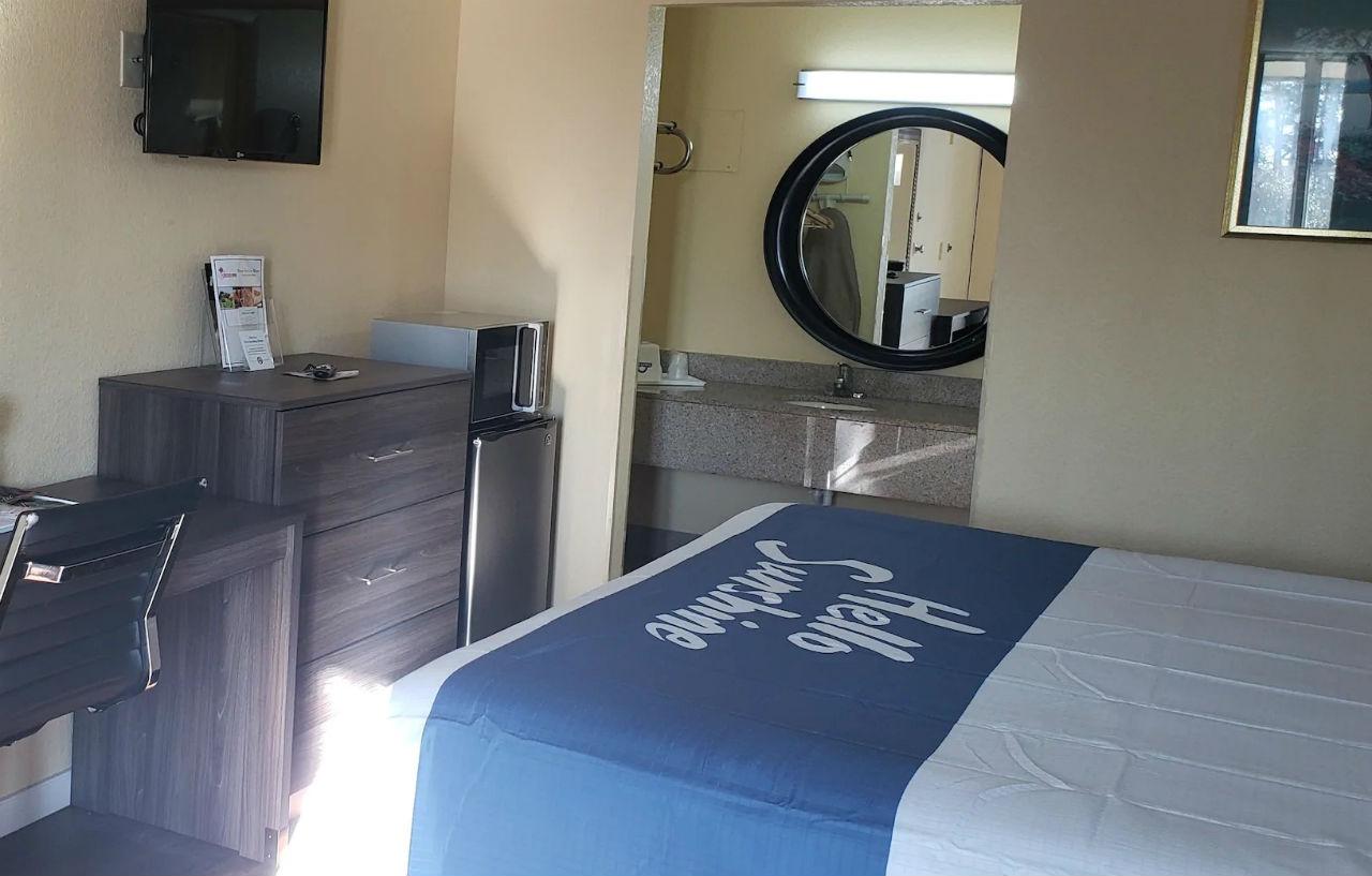 Days Inn By Wyndham Hampton Near Coliseum Convention Center Eksteriør bilde